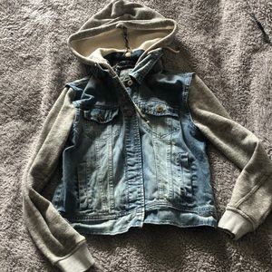 Billabong distressed denim jacket with hood - NWOT